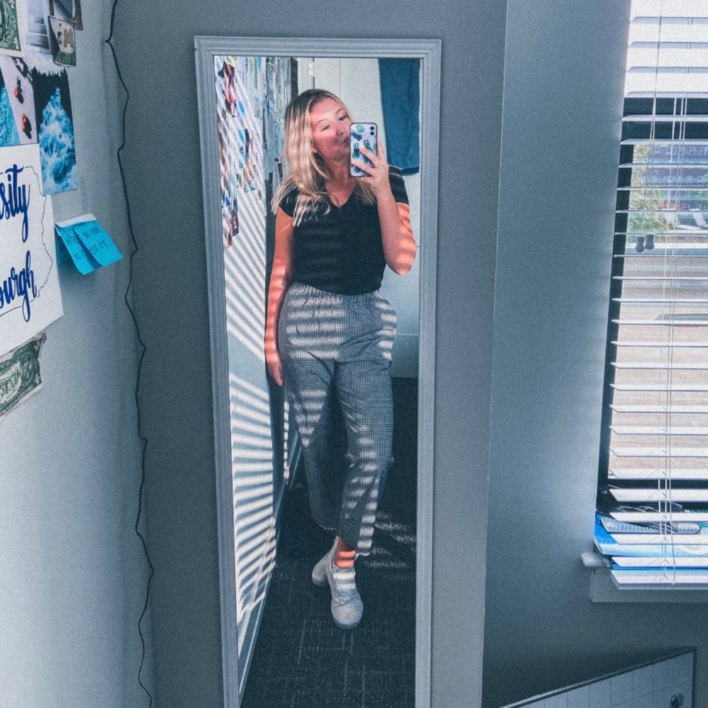 Meet your Posher, Hailey